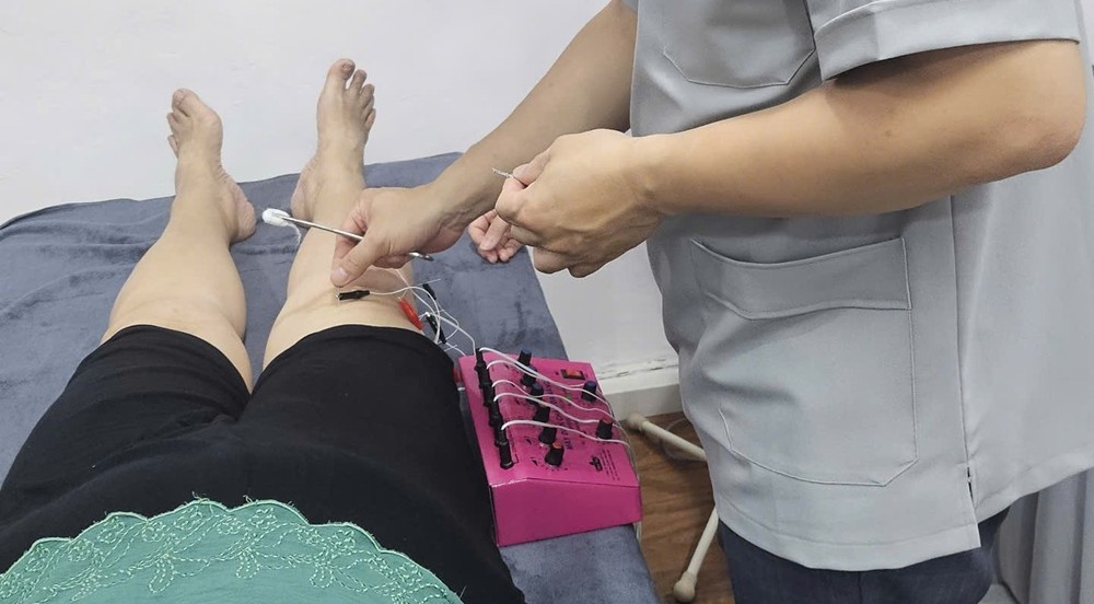 Châm cứu bấm huyệt Nguyễn Hữu Thọ