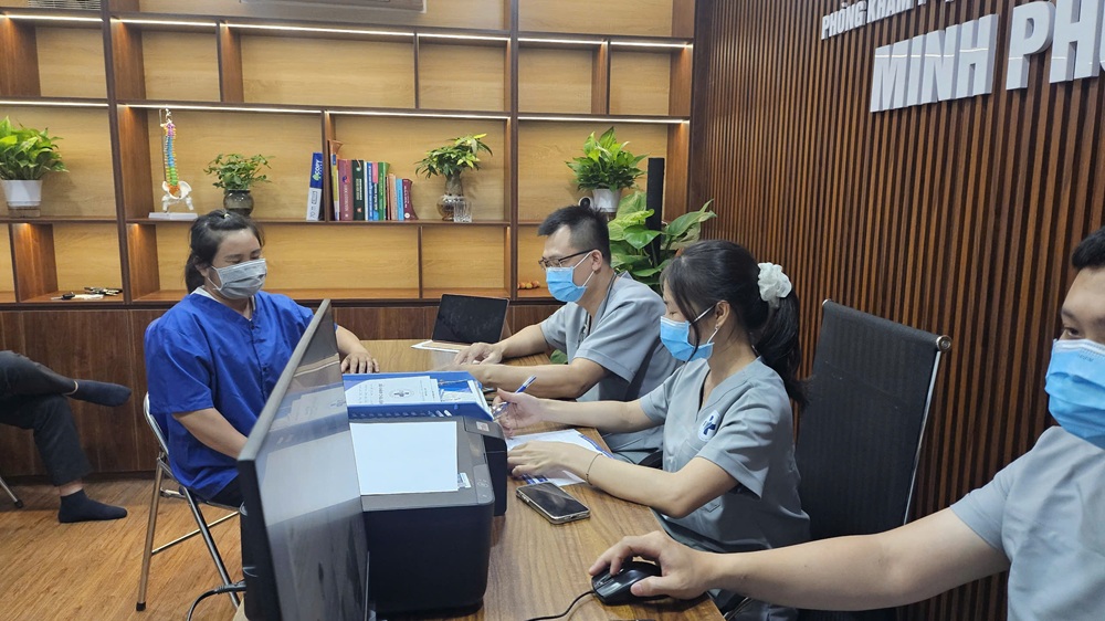 Châm Cứu Bấm Huyệt Trường Chinh