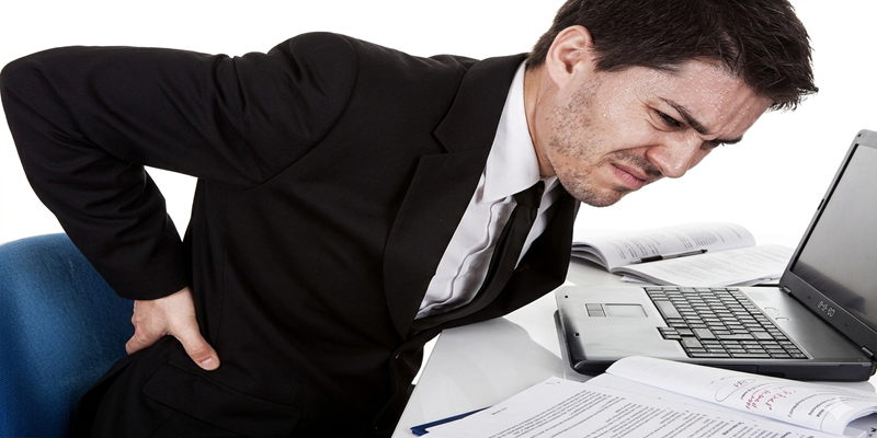 Đau Nhức Cột Sống Đến Ngay Liệu Trình Châm Cứu Bấm Huyệt Hàng Vôi Tại Nhà Điều Trị Dứt Điểm