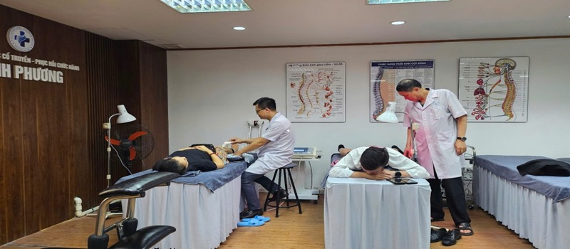 Không gian phòng khám y học cổ truyền Minh Phương khang trang sạch sẽ