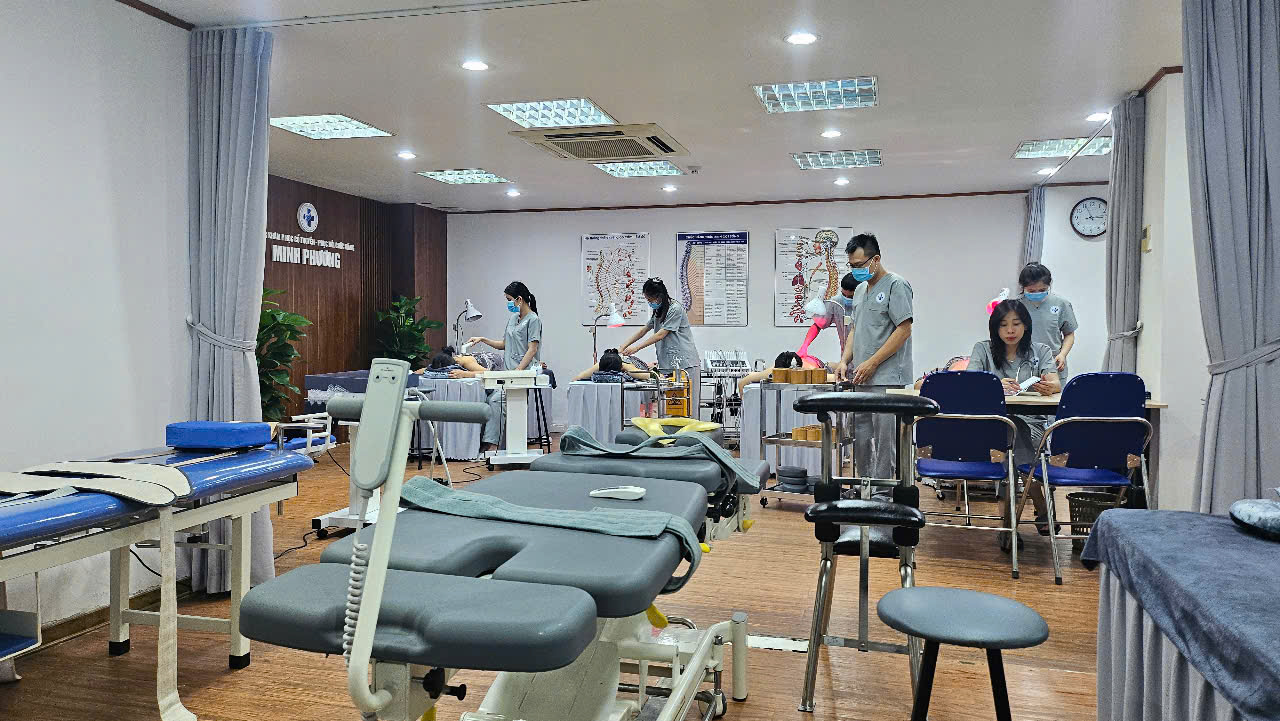 châm cứu bấm huyệt Ga Hà Nội